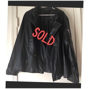 ⭕️⭕️SOLD⭕️⭕️Faux Leather Jacket.